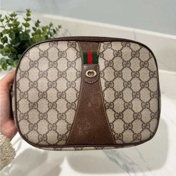 SOLD-Authentic Vintage Gucci Brown Monogram Wristlet Bag - Picture 2 of 16